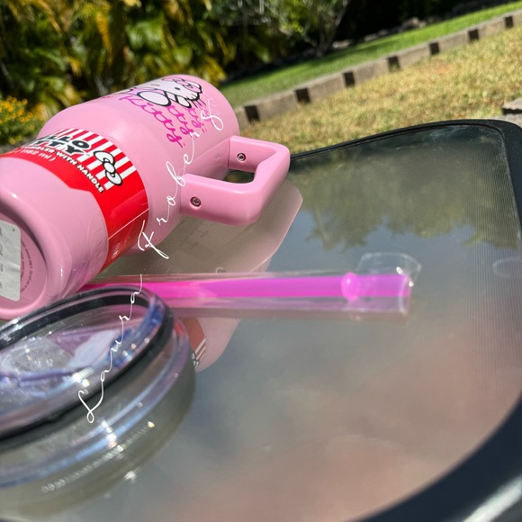 Hello Kitty Pink 40 Ounce Tumbler - Picture 7 of 7